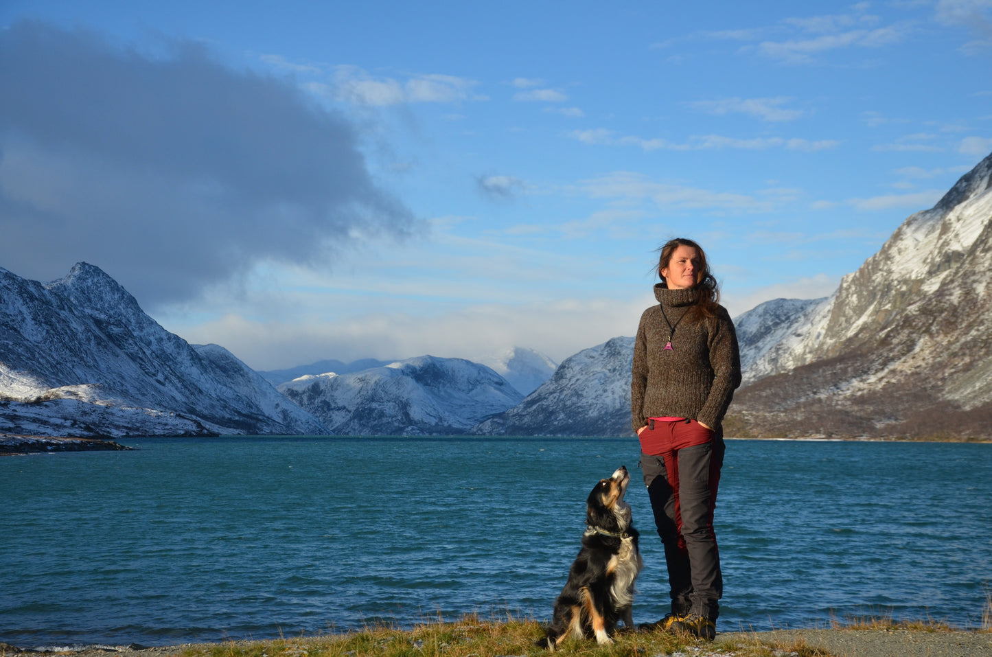 Ragnhild reingjetar sin arbeidsgenser-strikkeoppskrift